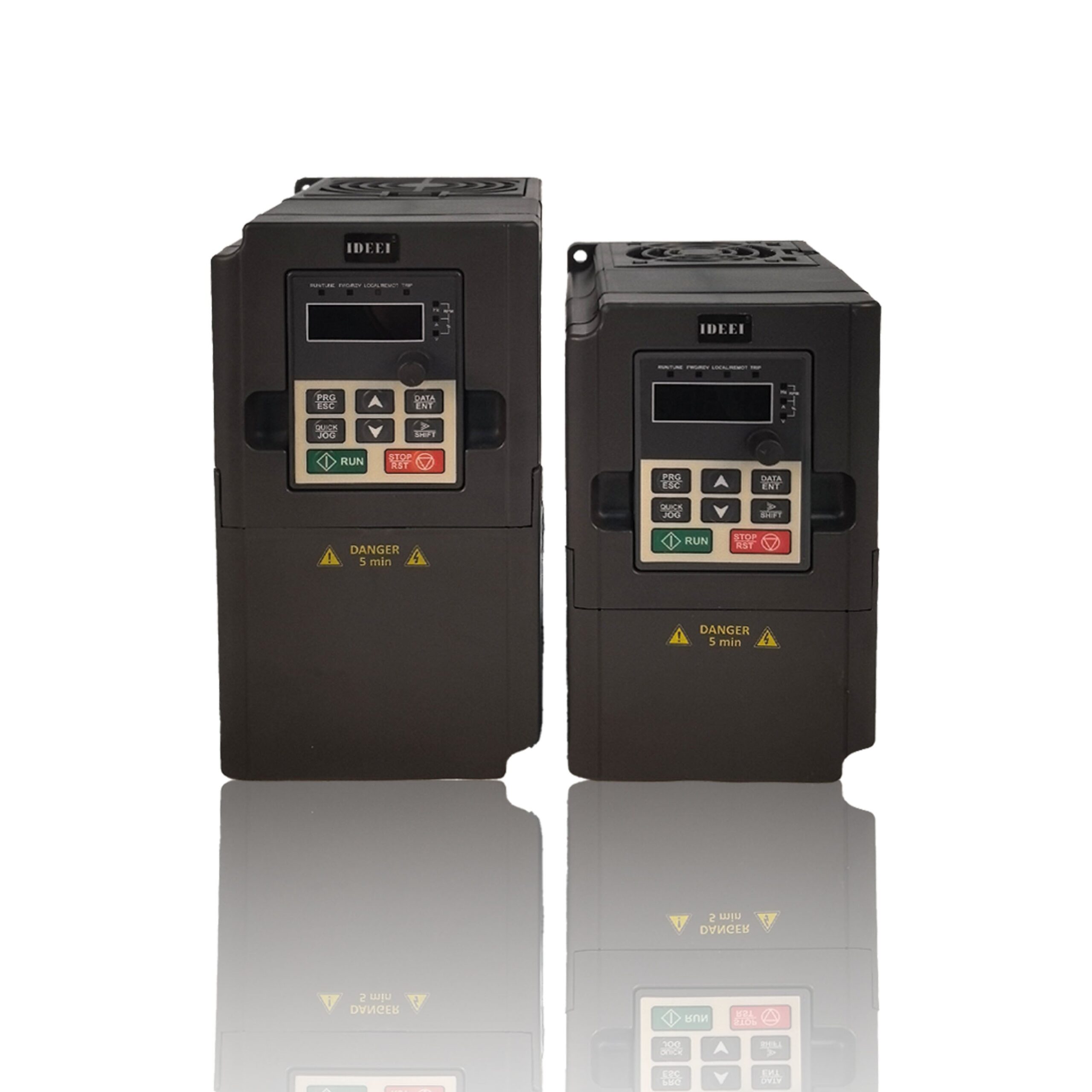 100PV 2.2kW Solar Pump Inverter VFD 450V DC AC/DC Auto Switch 99% MPPT